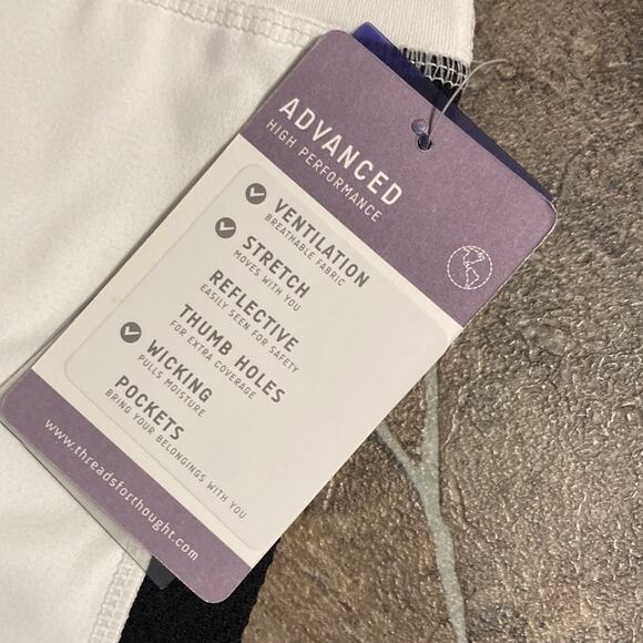 NWT Threads 4 Thought Black & White Sz L Leggings - Picture 6 of 10